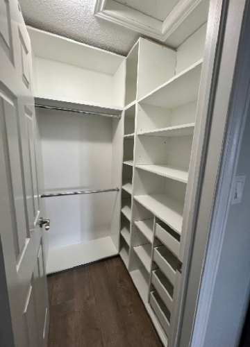 Walk-in Closet Design